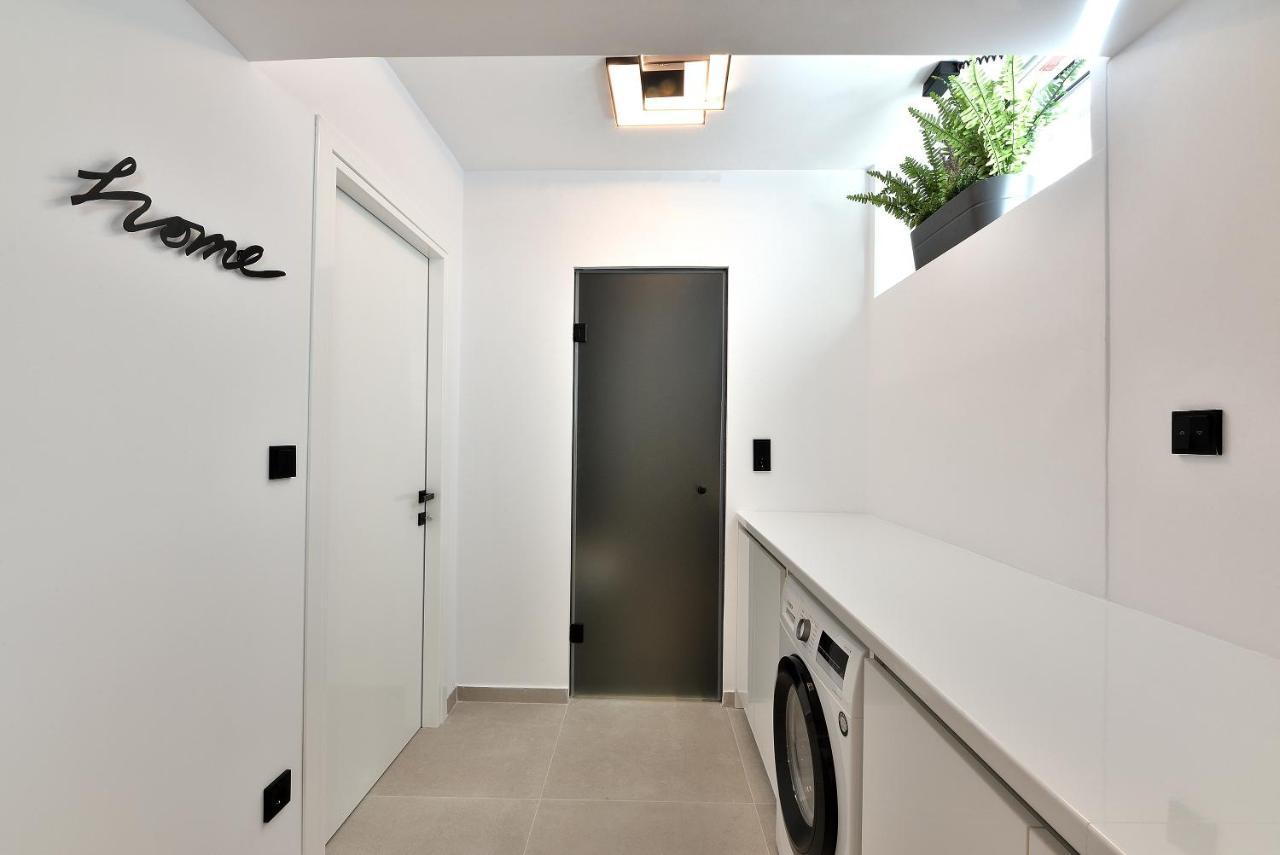Phaedrus Living City Center Luxury Flat Skoufa Atina Dış mekan fotoğraf