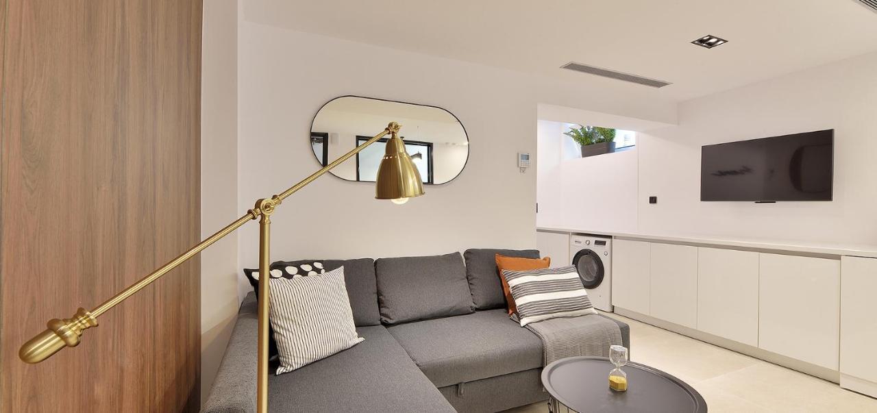 Phaedrus Living City Center Luxury Flat Skoufa Atina Dış mekan fotoğraf
